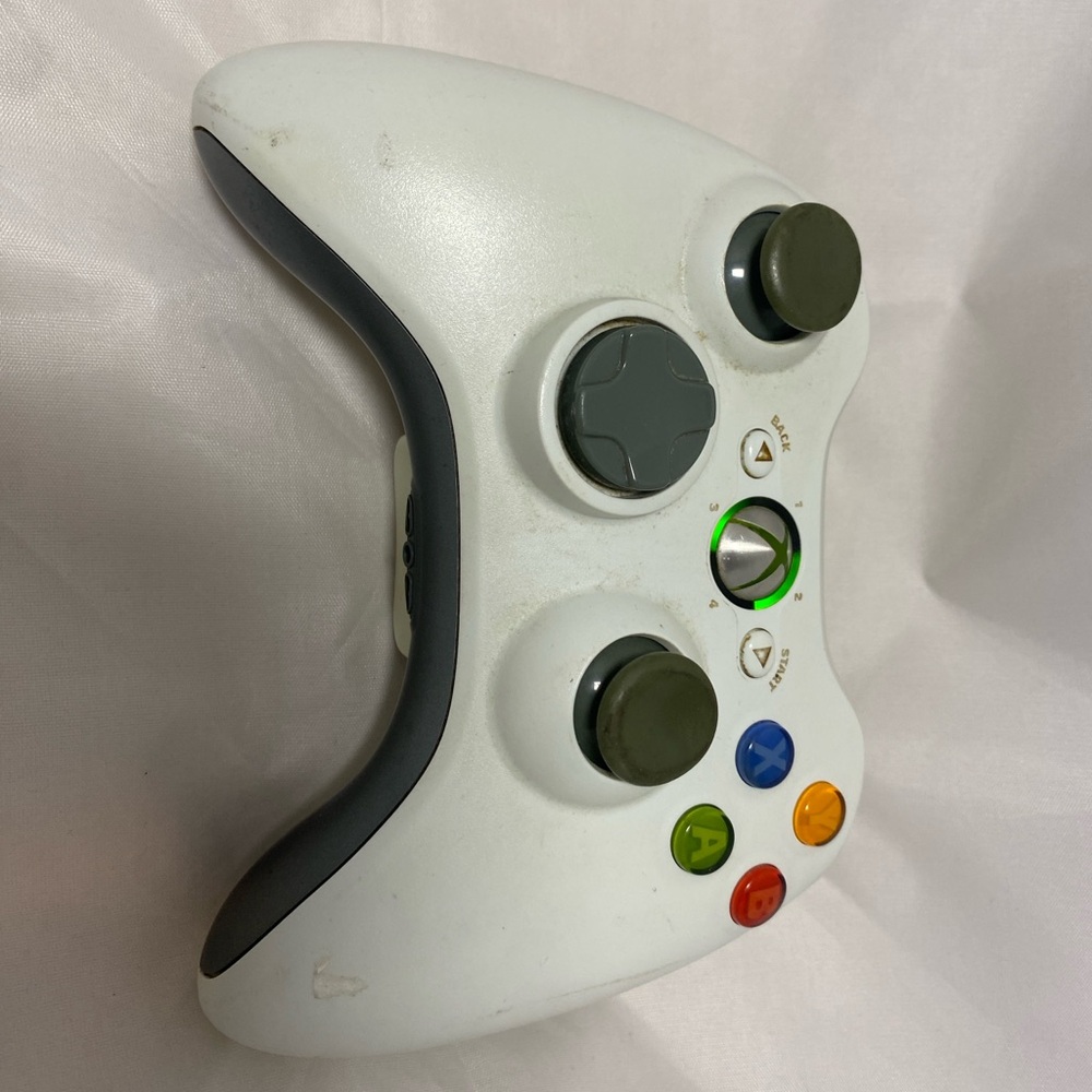 Official Microsoft Xbox 360 White Wireless Controller